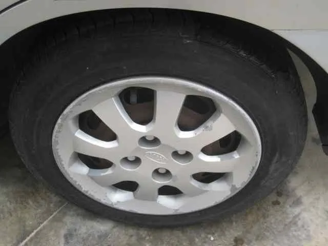 KIA RIO '2003 IPANEMA BERLINA BEIGE