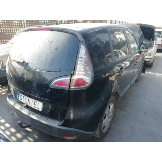 RENAULT SCENIC III '2013 1.5 DCI DIESEL FAP NEGRO