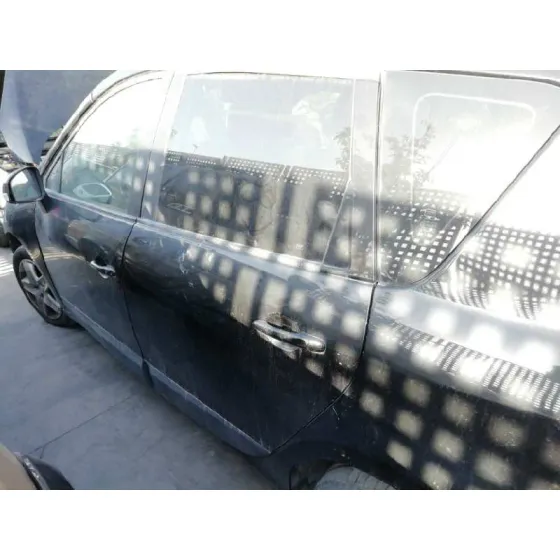 RENAULT SCENIC III '2013 1.5 DCI DIESEL FAP NEGRO