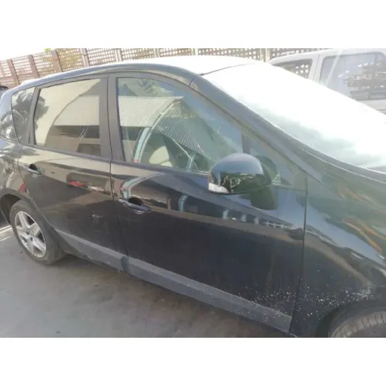 RENAULT SCENIC III '2013 1.5 DCI DIESEL FAP NEGRO