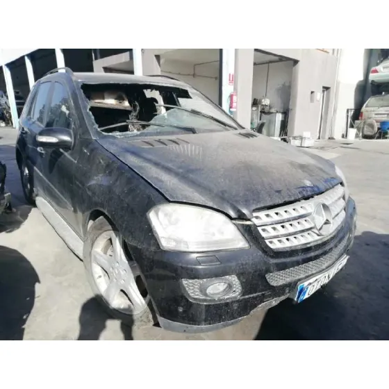 MERCEDES CLASE M (W164) '2007 320 / 350 CDI (164.122) NEGRO