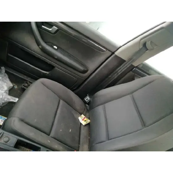 AUDI A4 BERLINA (8E) '2002 1.9 TDI (96KW) GRIS OSCURO