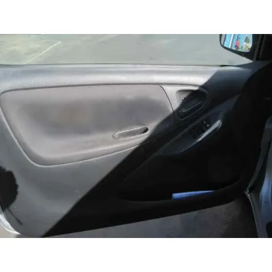 TOYOTA YARIS (NCP1/NLP1/SCP1) '2004 1.3 PLATA