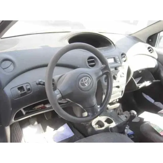 TOYOTA YARIS (NCP1/NLP1/SCP1) '2004 1.3 PLATA