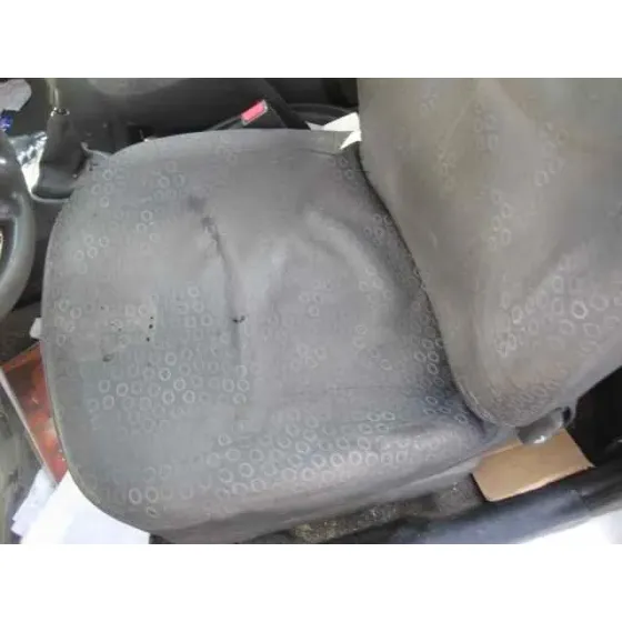 TOYOTA YARIS (NCP1/NLP1/SCP1) '2004 1.3 PLATA