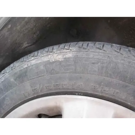 TOYOTA YARIS (NCP1/NLP1/SCP1) '2004 1.3 PLATA