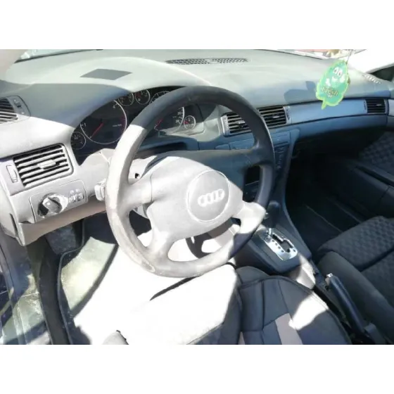 AUDI A6 BERLINA (4B2) '2003 2.5 TDI AZUL