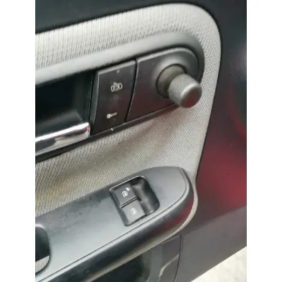 SEAT IBIZA (6L1) '2004 1.2