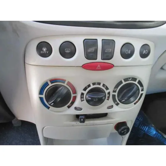 FIAT PUNTO BERLINA (188) '2005 1.2 8V ACTIVE AZUL