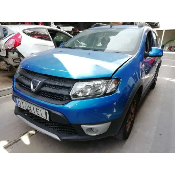DACIA SANDERO '2015 STEPWAY AZUL
