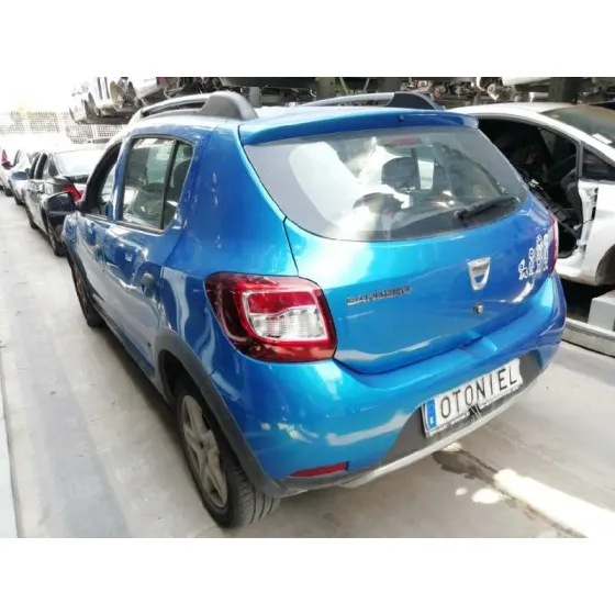 DACIA SANDERO '2015 STEPWAY AZUL