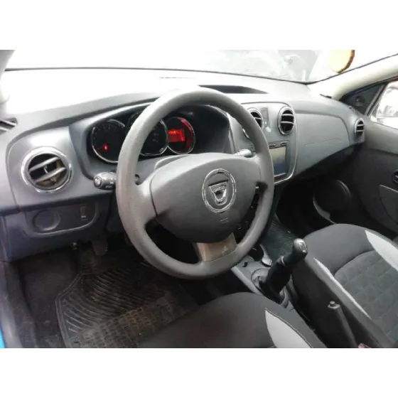 DACIA SANDERO '2015 STEPWAY AZUL