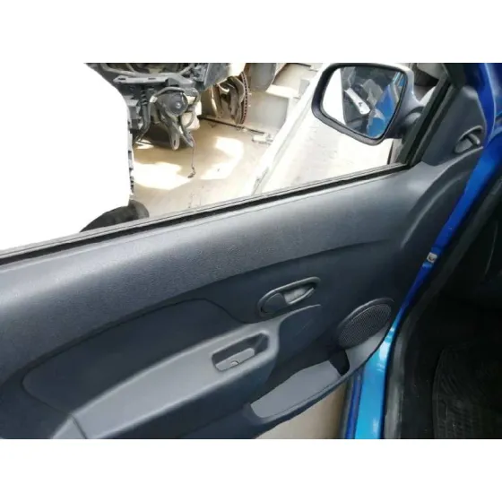 DACIA SANDERO '2015 STEPWAY AZUL