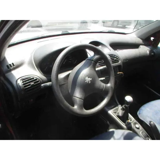 PEUGEOT 206 BERLINA '2001 XR ROJO