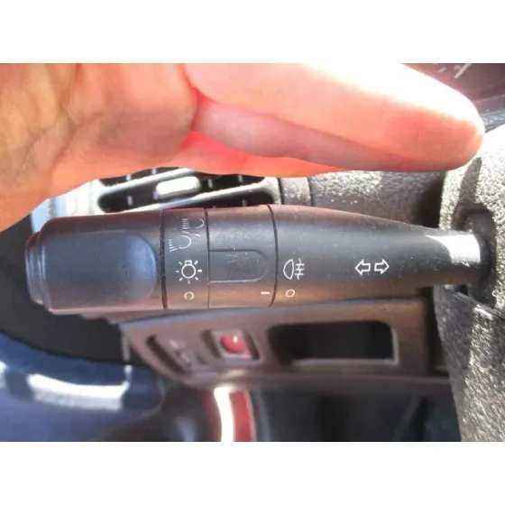PEUGEOT 206 BERLINA '2001 XR ROJO