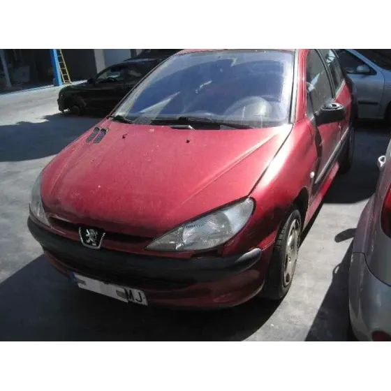 PEUGEOT 206 BERLINA '2001 XR ROJO