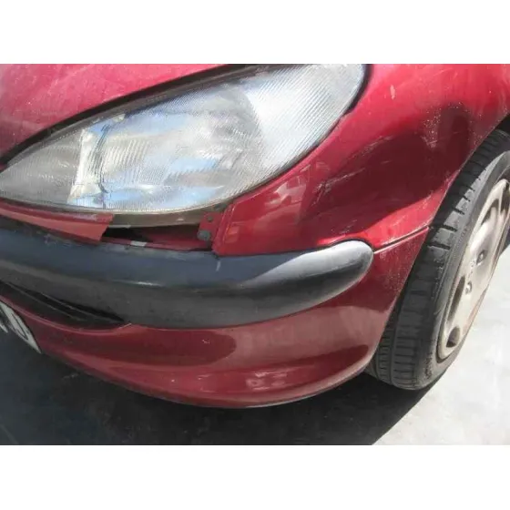 PEUGEOT 206 BERLINA '2001 XR ROJO