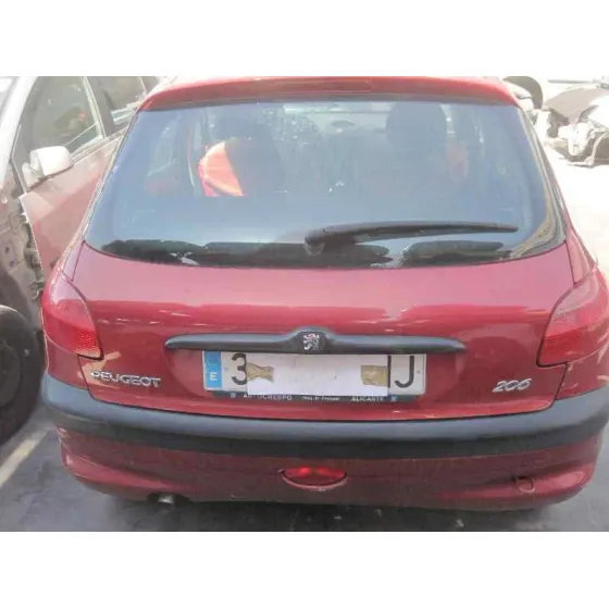 PEUGEOT 206 BERLINA '2001 XR ROJO