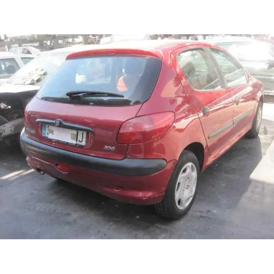 PEUGEOT 206 BERLINA '2001 XR ROJO