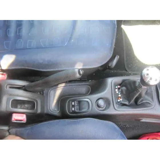 PEUGEOT 206 BERLINA '2001 XR ROJO