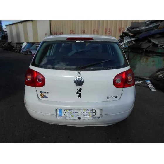 VOLKSWAGEN GOLF V BERLINA (1K1) '2004 CONCEPTLINE (E) BLANCO