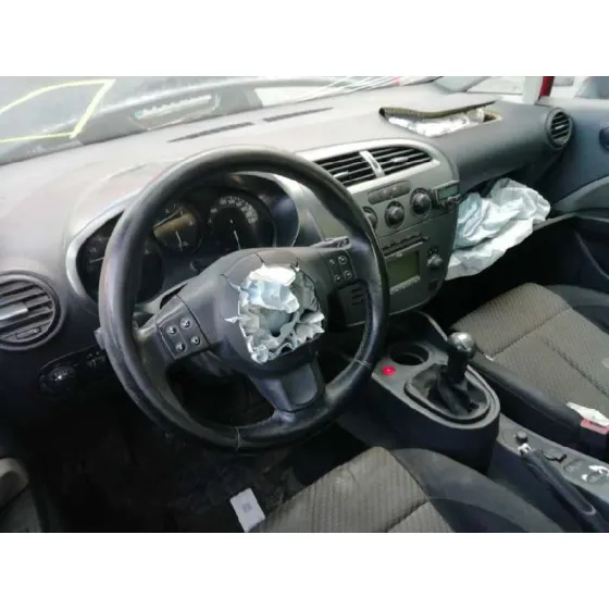SEAT LEON (1P1) '2008 REFERENCE ECOMOTIVE ROJO