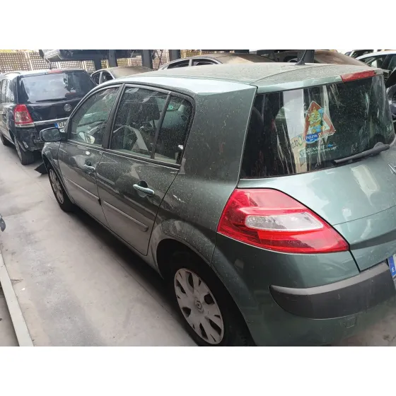 Renault MEGANE II (BM0/1_, CM0/1_) 2002
