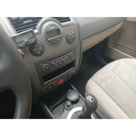 Renault MEGANE II (BM0/1_, CM0/1_) 2002