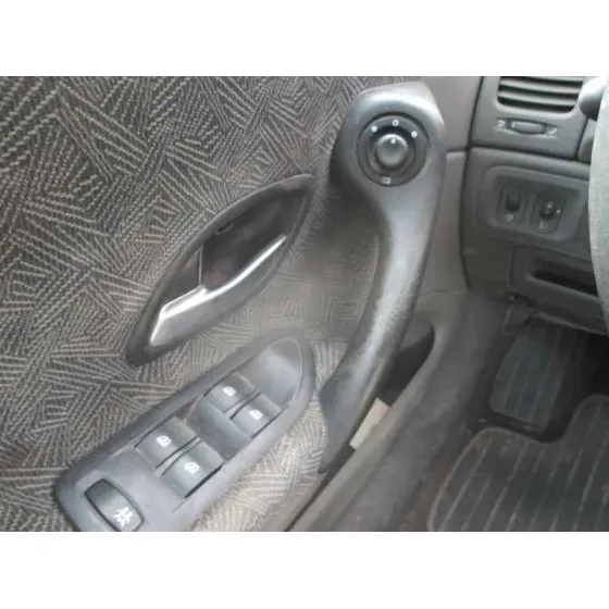 RENAULT LAGUNA II (BG0) '2001 AUTHENTIQUE GRIS