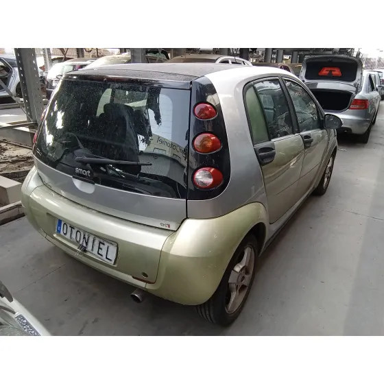 Smart FORFOUR (454) 2004