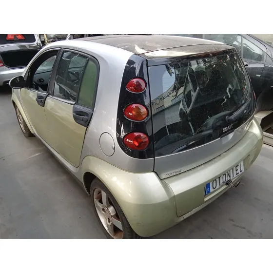 Smart FORFOUR (454) 2004