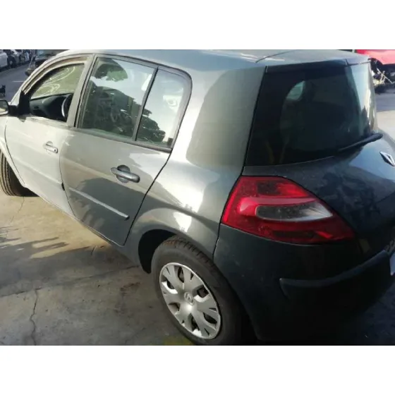RENAULT MEGANE II BERLINA 5P '2008 1.5 DCI DIESEL GRIS