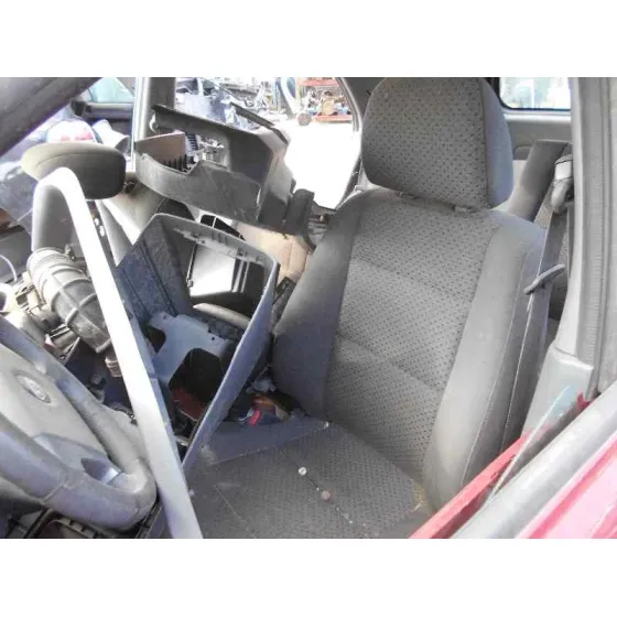 KIA SORENTO '2003 2.4 16V CAT ROJO