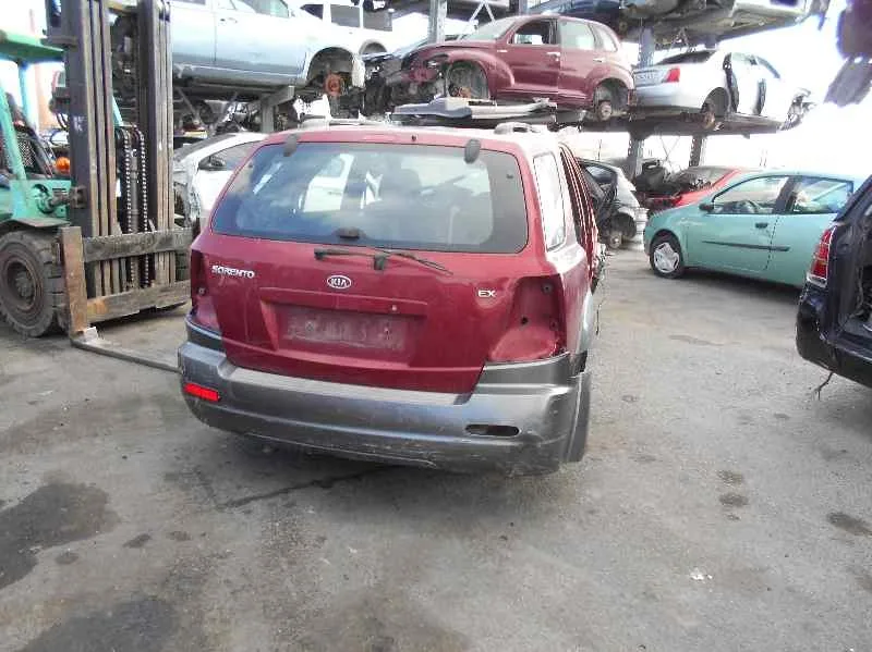 KIA SORENTO '2003 2.4 16V CAT ROJO