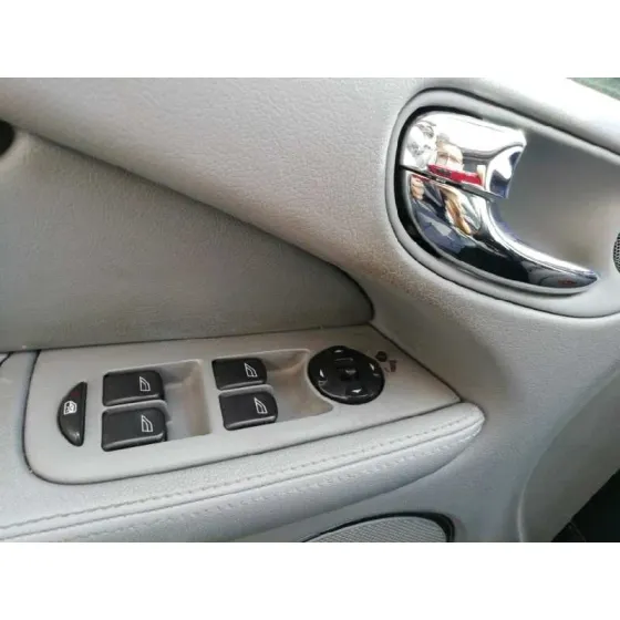 JAGUAR X-TYPE '2003 2.5 V6 EXECUTIVE PLATA