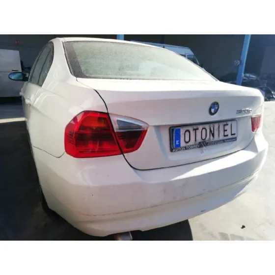 BMW SERIE 3 BERLINA (E90) '2007 320D BLANCO