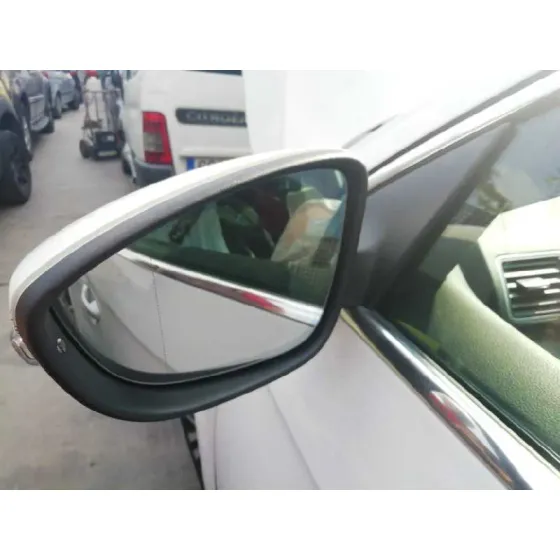VOLKSWAGEN PASSAT LIM. (362) '2013 ADVANCE BLUEMOTION BLANCO
