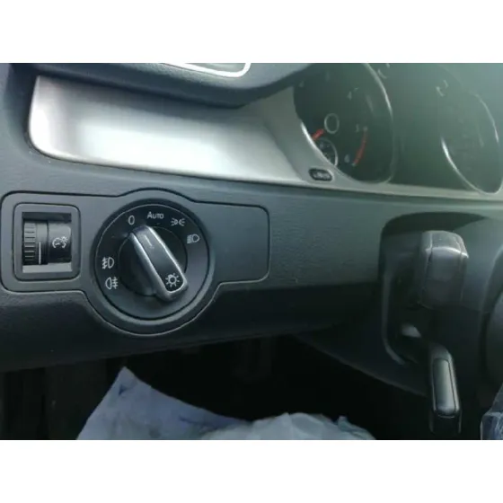VOLKSWAGEN PASSAT LIM. (362) '2013 ADVANCE BLUEMOTION BLANCO