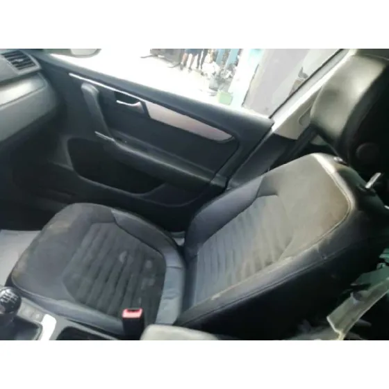 VOLKSWAGEN PASSAT LIM. (362) '2013 ADVANCE BLUEMOTION BLANCO