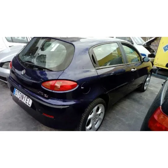 ALFA ROMEO 147 (190) '2003 1.9 JTD 16V DISTINCTIVE AZUL