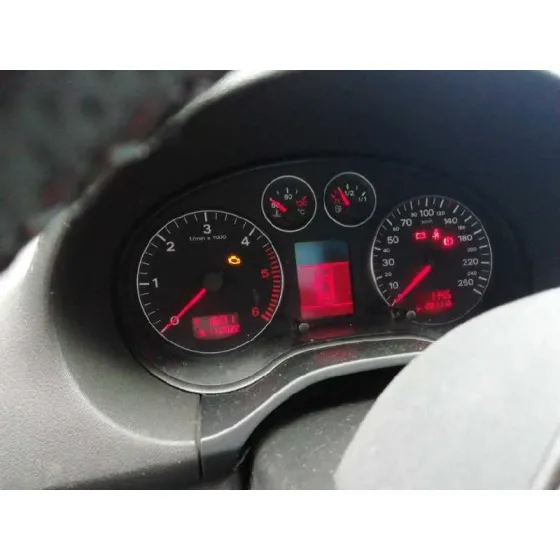 AUDI A3 (8P) '2008 2.0 TDI S LINE (103KW) GRIS