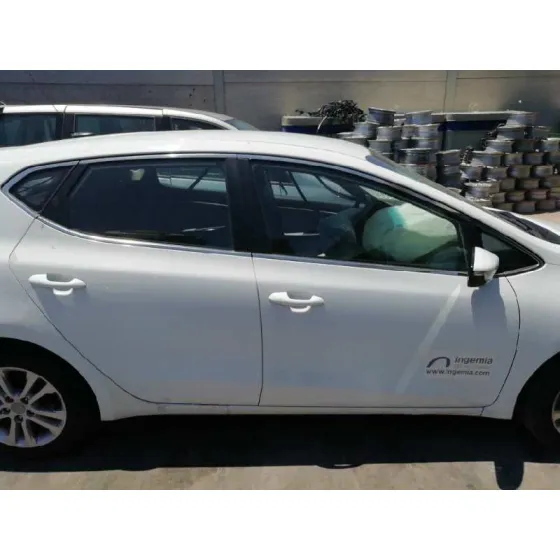 KIA CEE'D '2015 1.4 CRDI CAT BLANCO