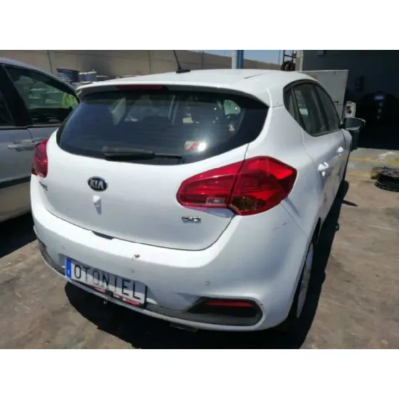 KIA CEE'D '2015 1.4 CRDI CAT BLANCO