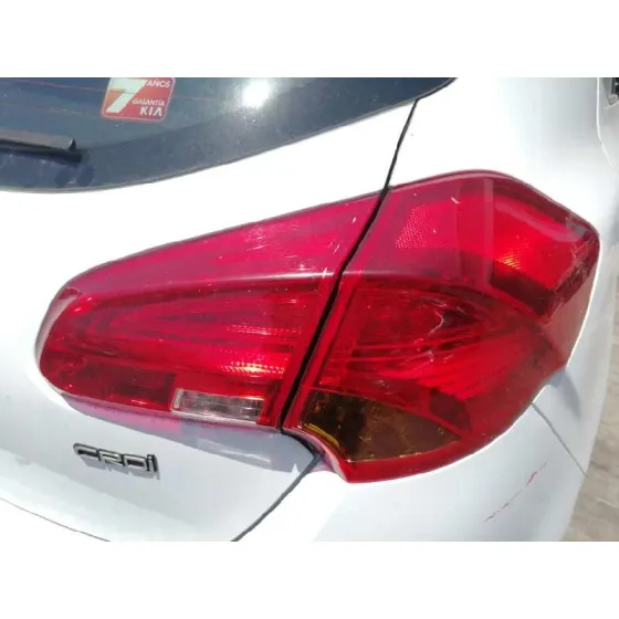 KIA CEE'D '2015 1.4 CRDI CAT BLANCO