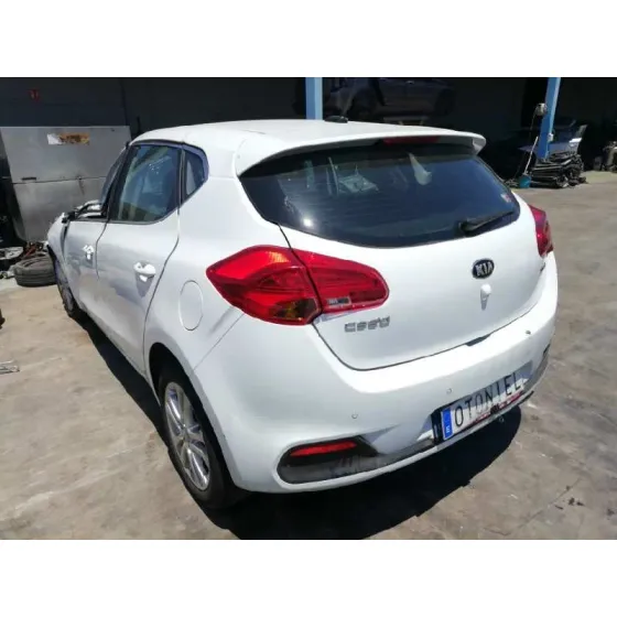 KIA CEE'D '2015 1.4 CRDI CAT BLANCO
