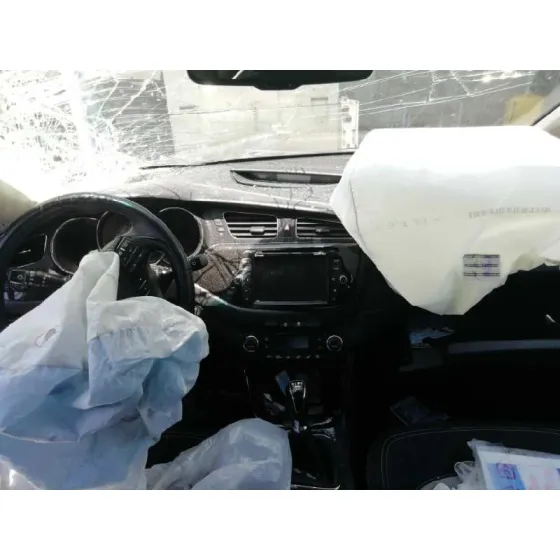 KIA CEE'D '2015 1.4 CRDI CAT BLANCO