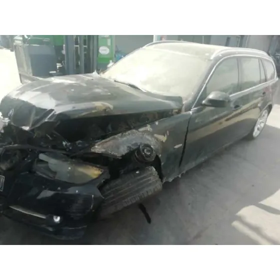 BMW SERIE 3 TOURING (E91) '2011 318D NEGRO