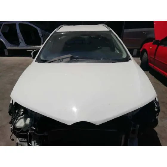 TOYOTA AURIS '2014 2.0 D-4D CAT BLANCO