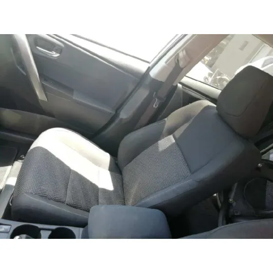 TOYOTA AURIS '2014 2.0 D-4D CAT BLANCO
