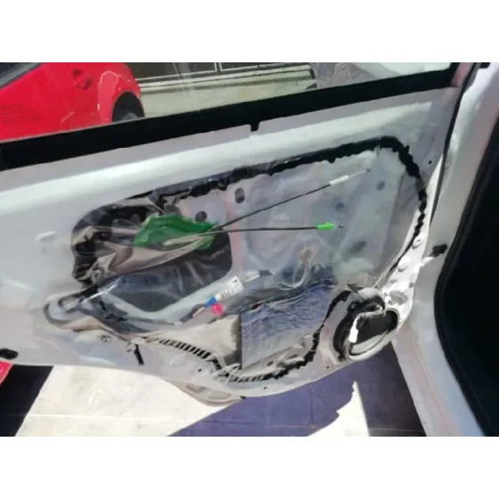TOYOTA AURIS '2014 2.0 D-4D CAT BLANCO